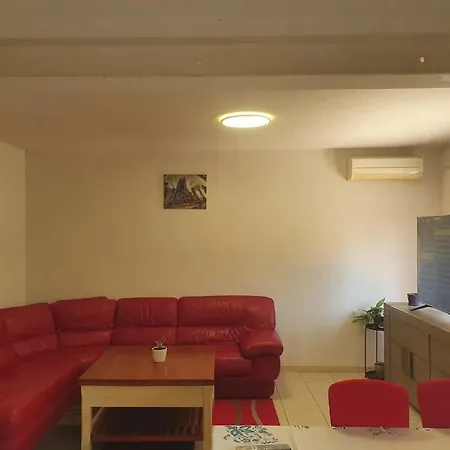 Dom wakacyjny Maison Confortable A Avec Jardin Prive Carcassonne